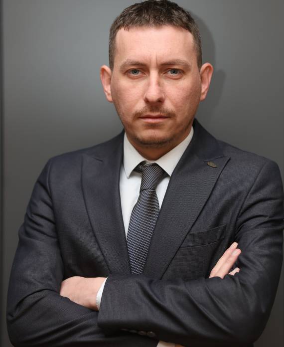 Mario Vishkurti - Green Group